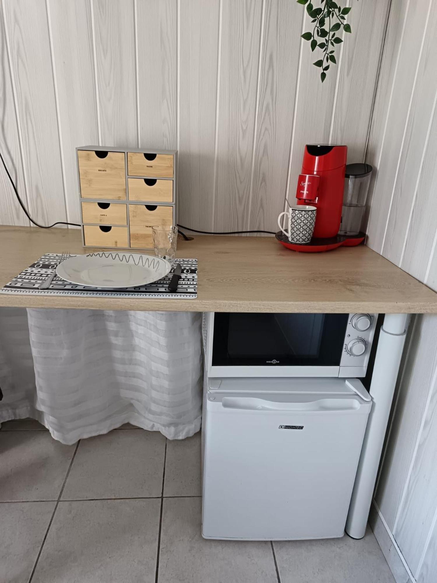 Alojamento de Acomodação e Pequeno-almoço La Savoue - *